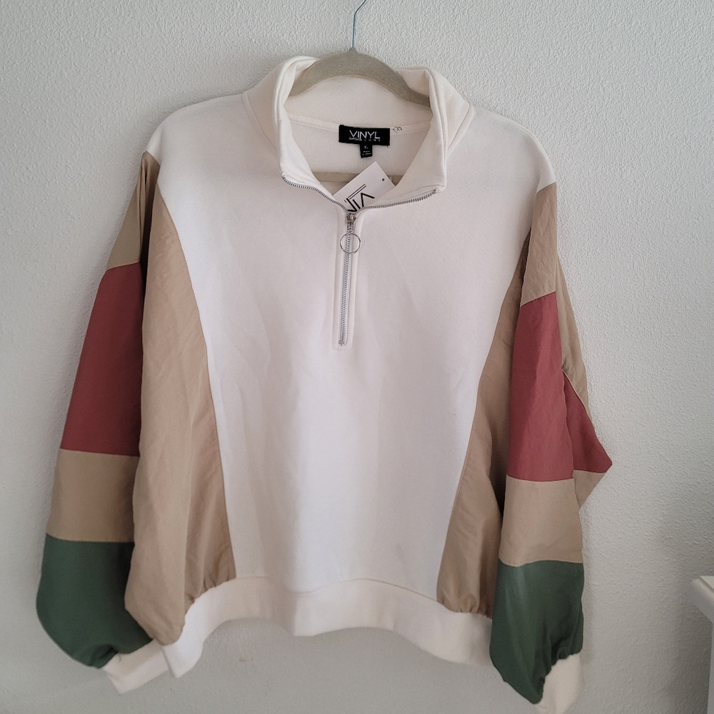 VYNYL Icons Woman's Colorblock Half Zipper Pullover Sweater